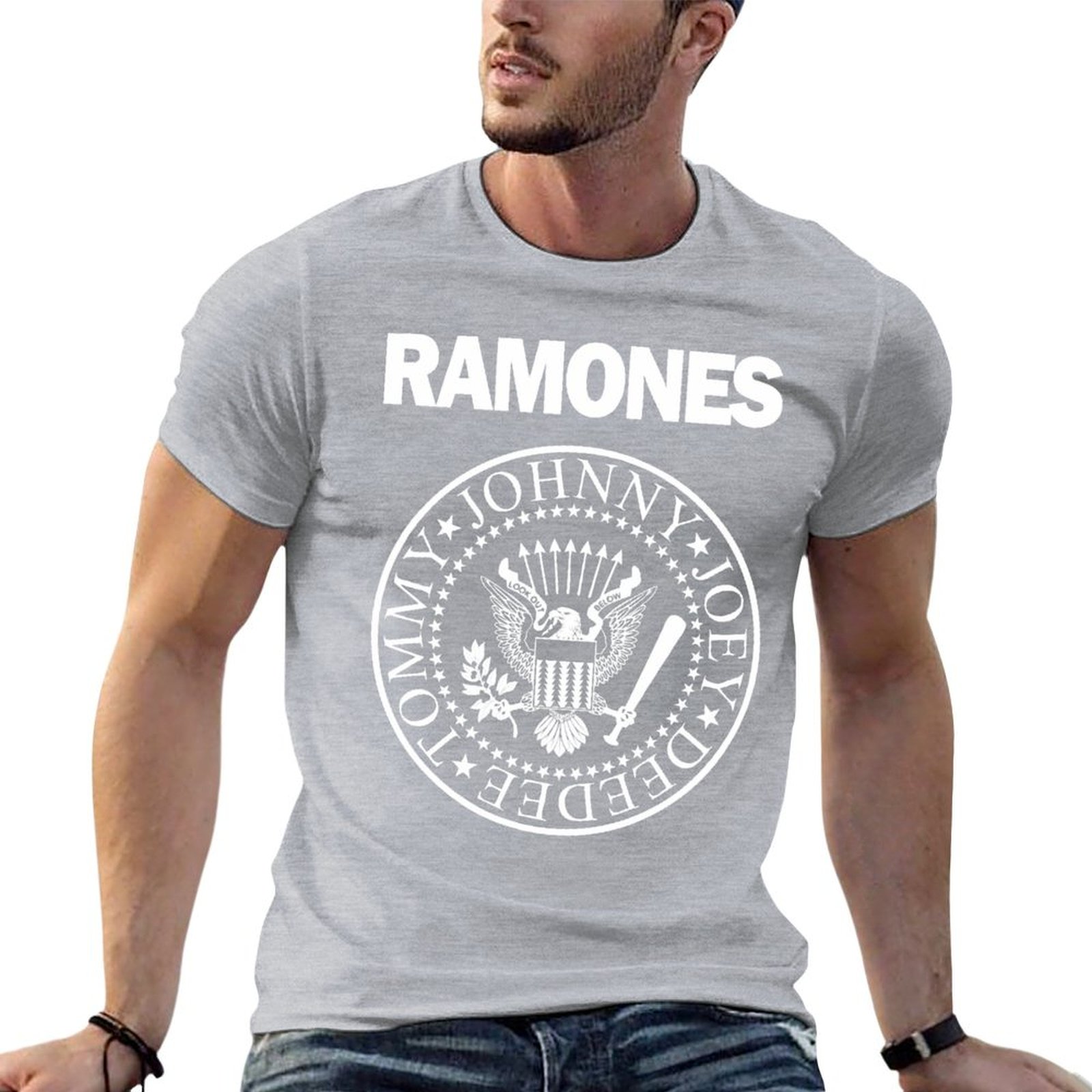 The Ramone Merch Essential T-S - Anime Merch Shopping recensione e prezzo